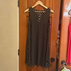 Roz and Ali b/w polka dot dress